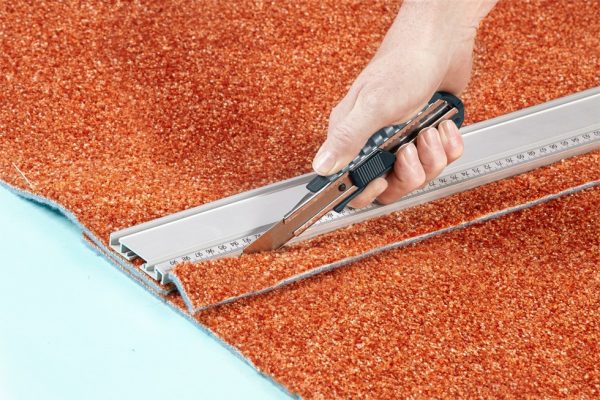 Cutter Trincheta Cuerpo Metalico Goma 18mm Auto Bloqueo Kwb - Imagen 7