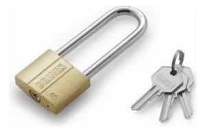 Candado De Bronce Aro Largo 30 Mm Bremen(R)7060 Color Dorado